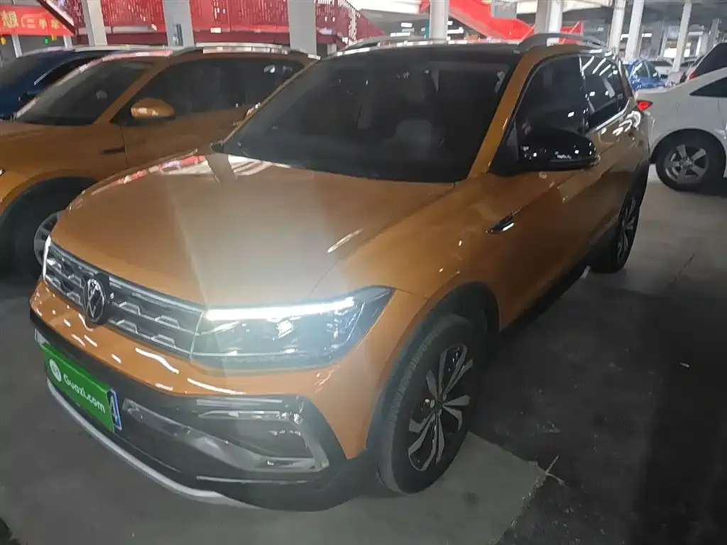 Volkswagen T-Cross — фото 1