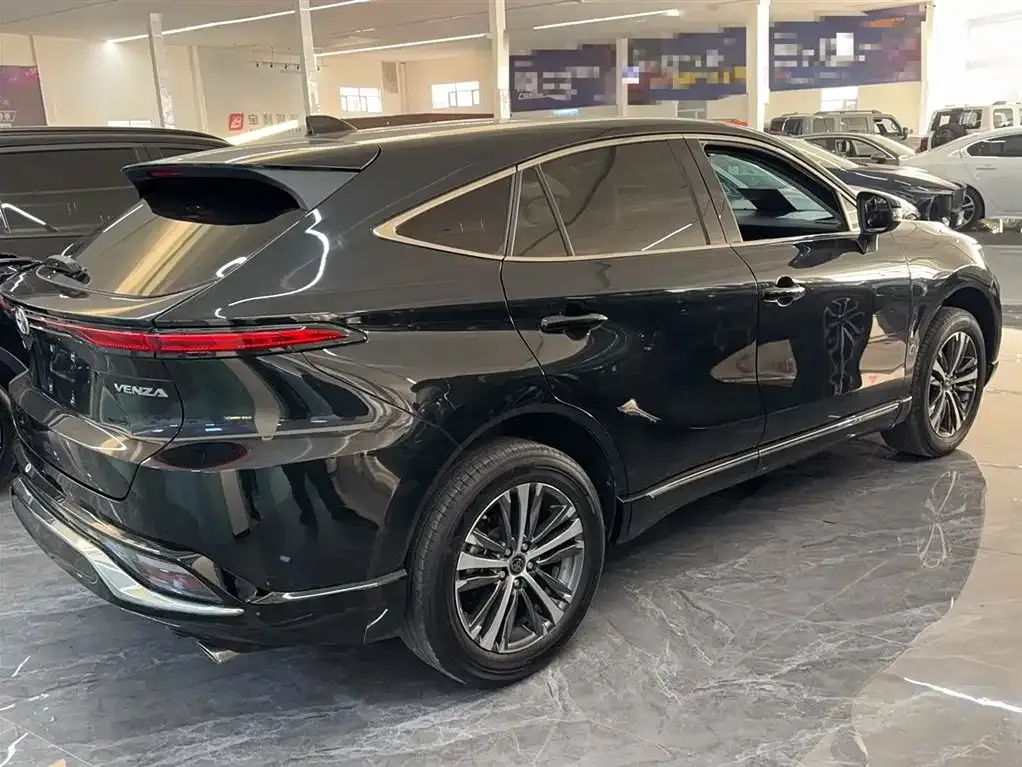 Toyota Venza — фото 5