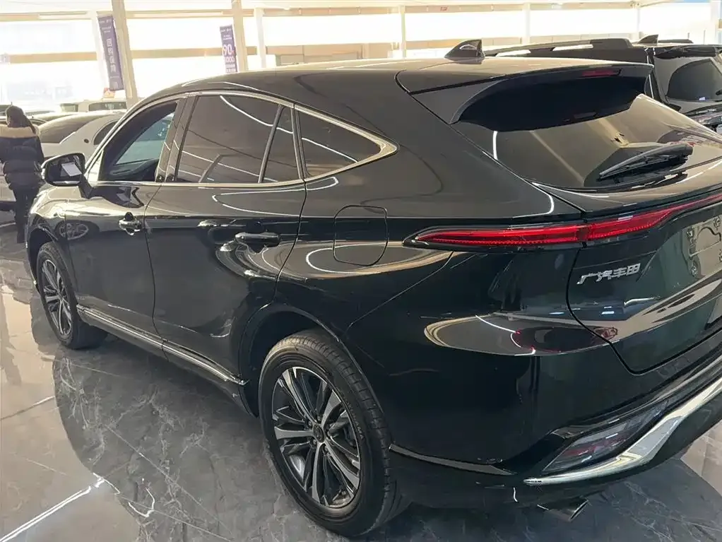 Toyota Venza — фото 7