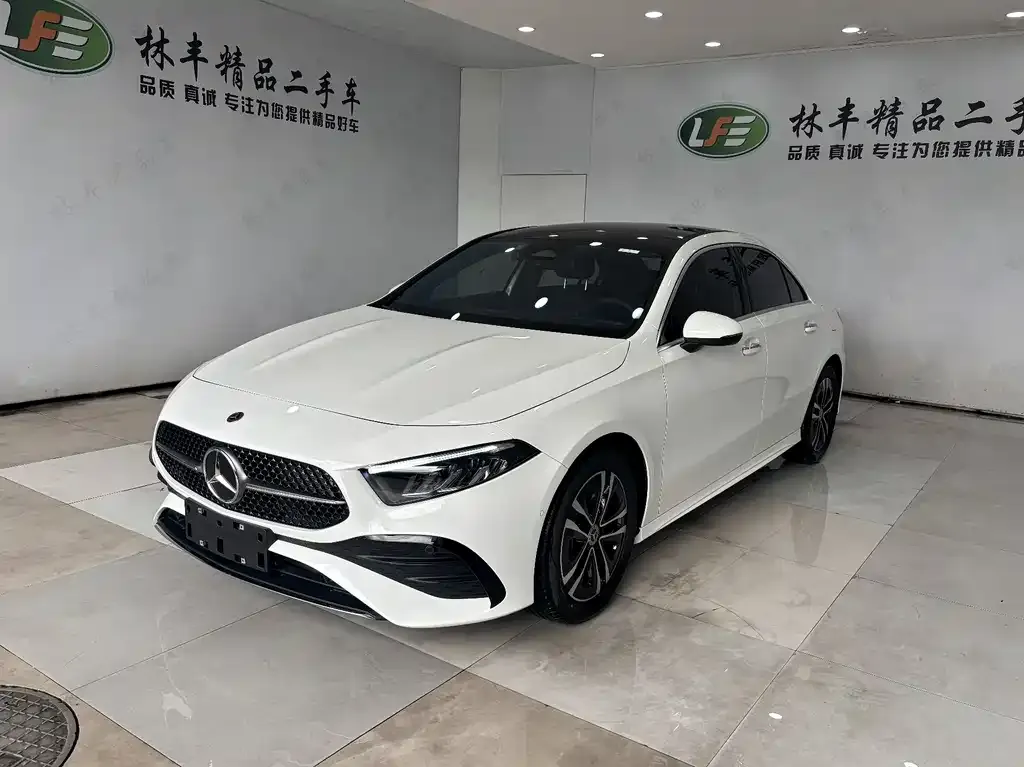 Mercedes-Benz A-Class — фото 1