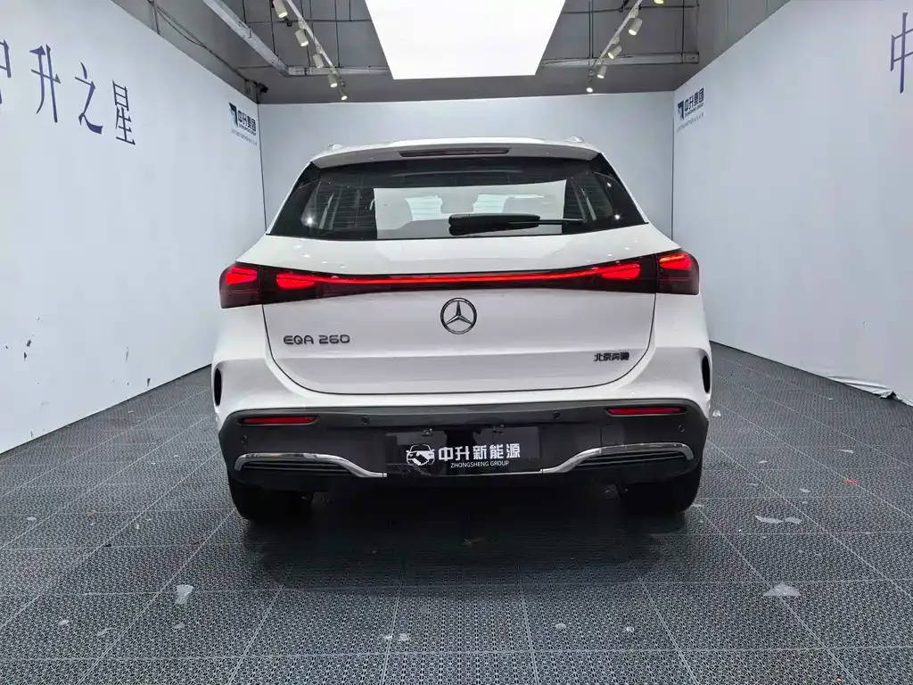 Mercedes-Benz EQA — фото 5