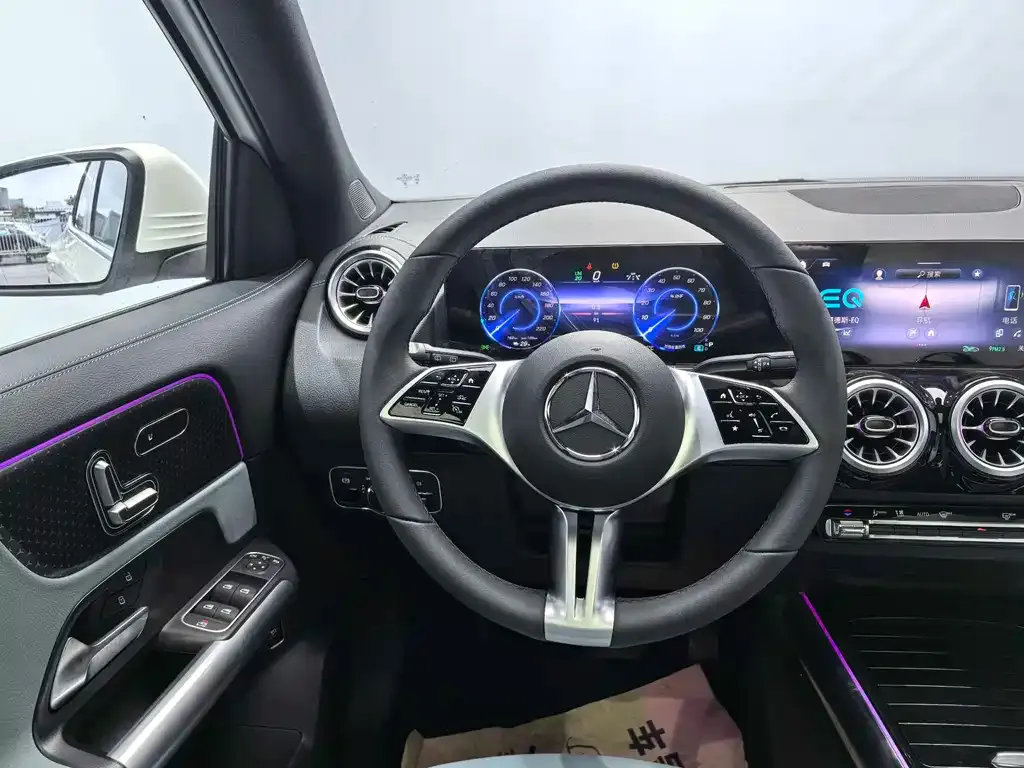 Mercedes-Benz EQA — фото 9