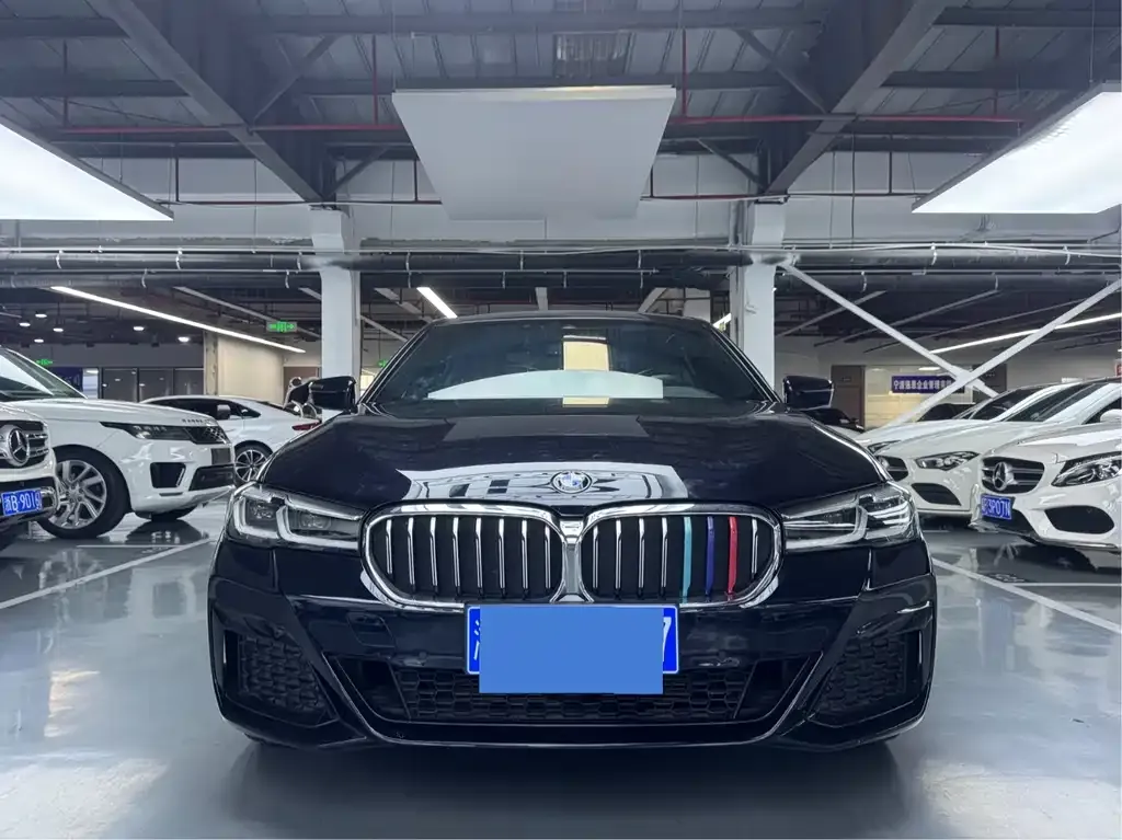 BMW 5 Series — фото 2