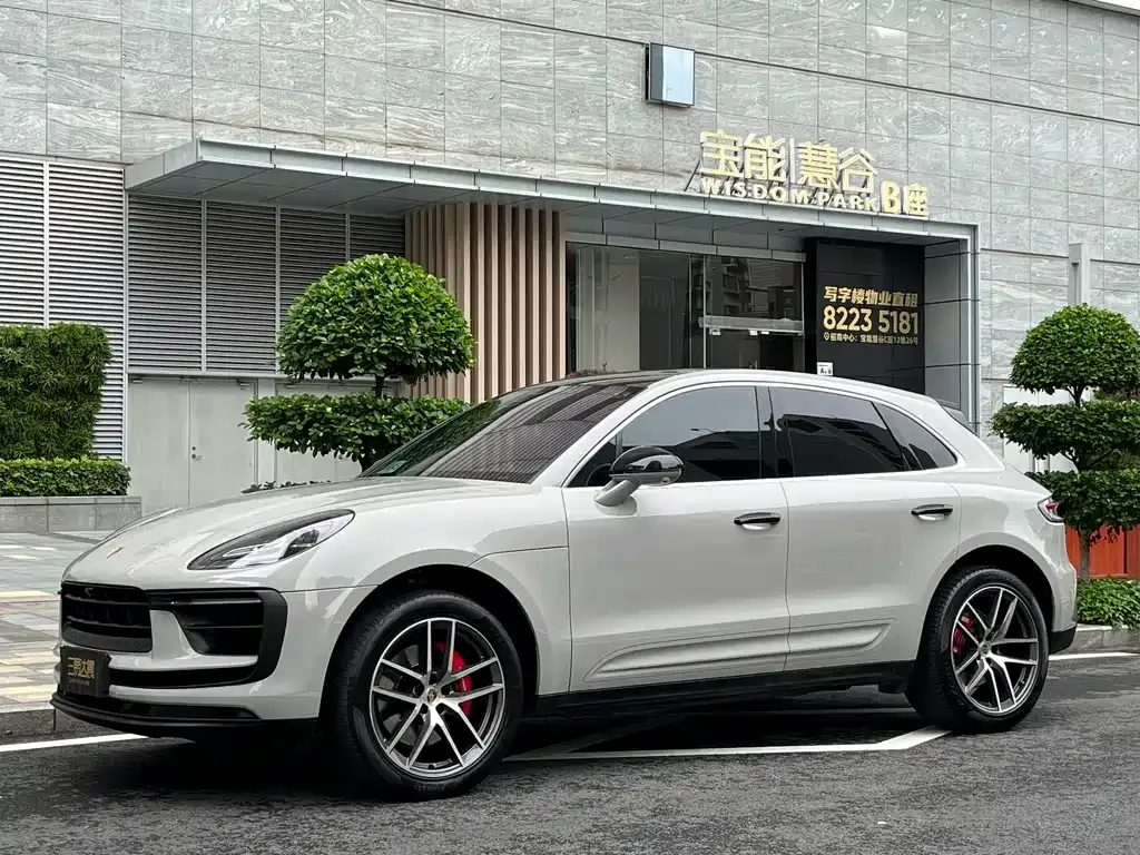 Porsche Macan — фото 1