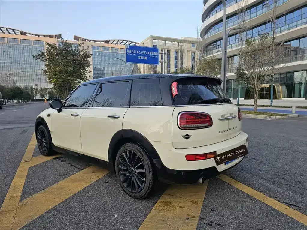 MINI Clubman — фото 8