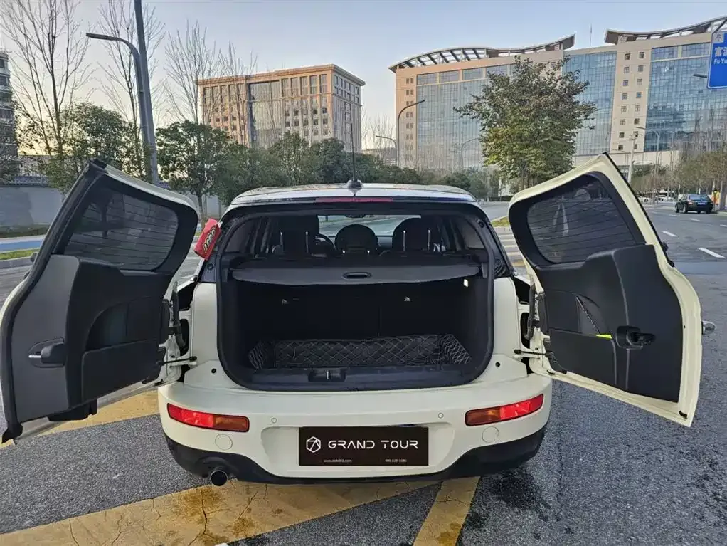 MINI Clubman — фото 9