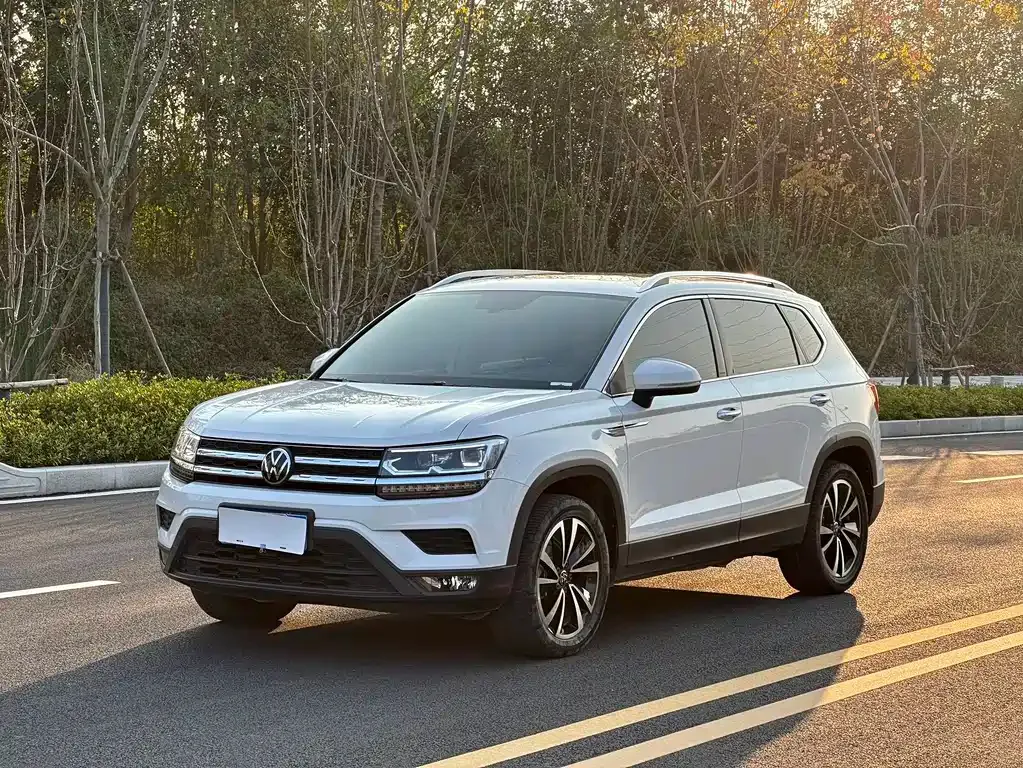 Volkswagen Tharu — фото 1