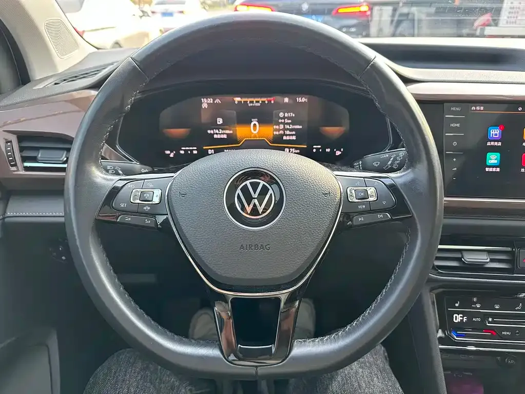 Volkswagen Tharu — фото 5