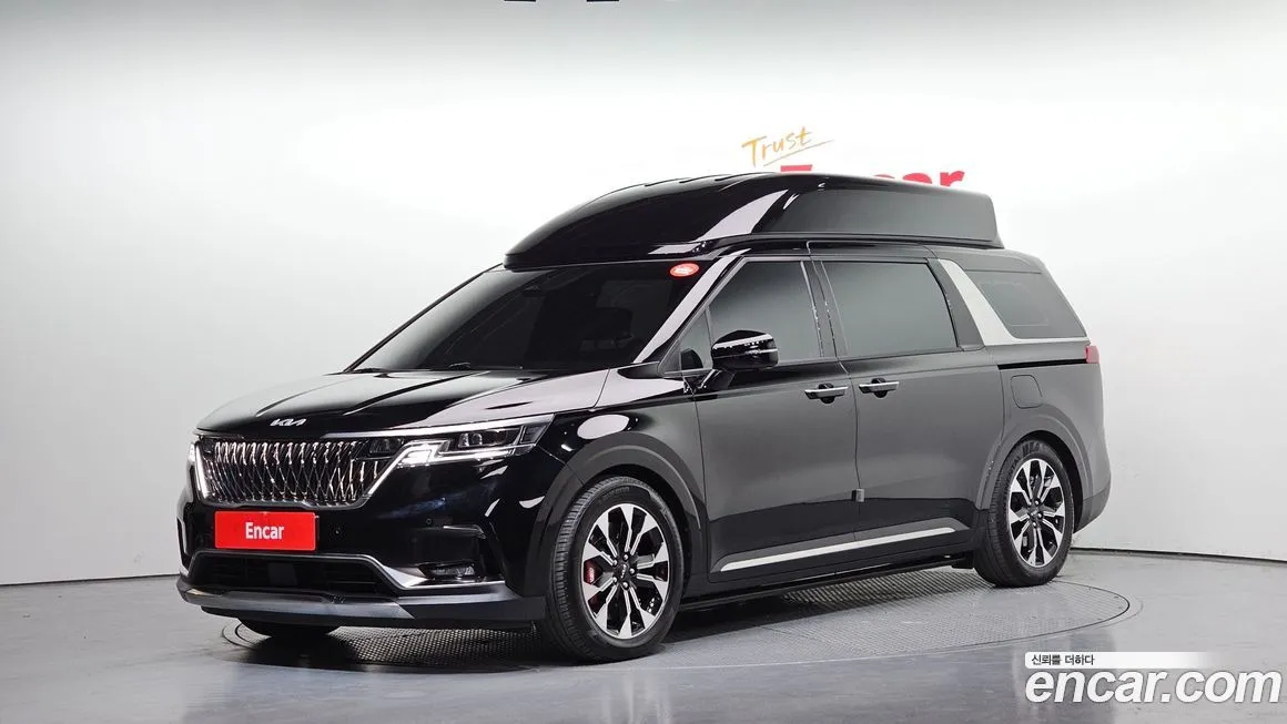 Kia Carnival — фото 1