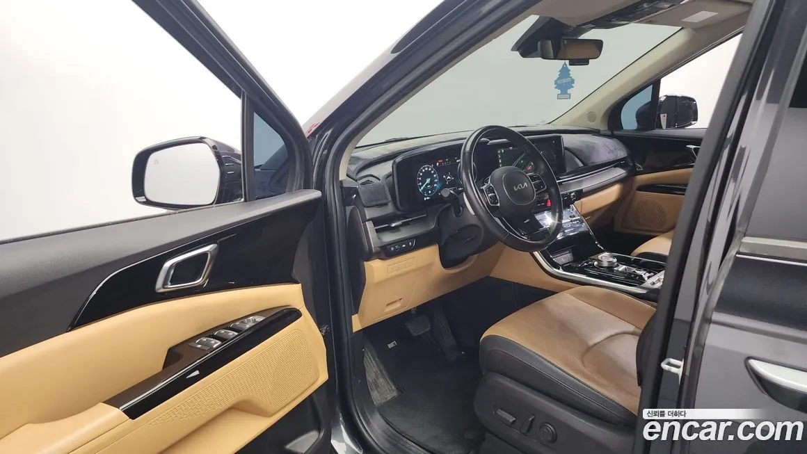 Kia Carnival — фото 10