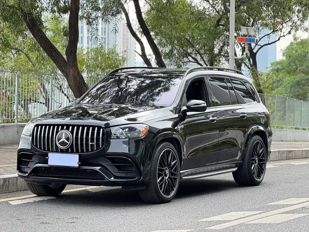 Mercedes-Benz GLS AMG — фото 1