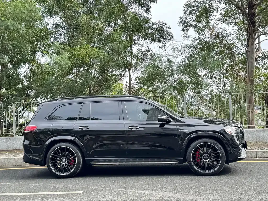 Mercedes-Benz GLS AMG — фото 7