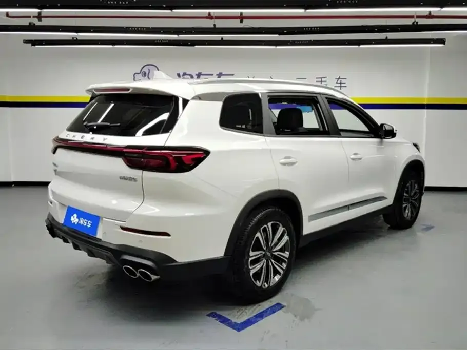 Chery Tiggo 8 — фото 3