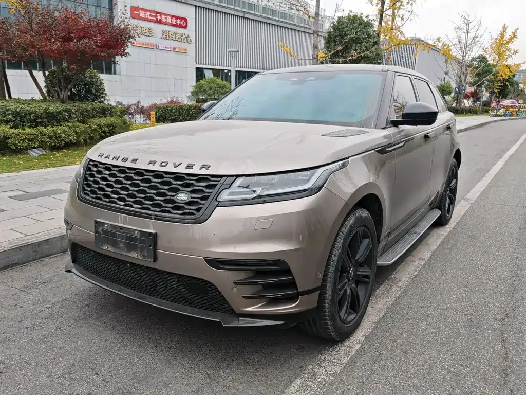 Land Rover Velar — фото 1