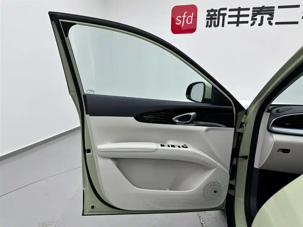 Geely Starburst — фото 8