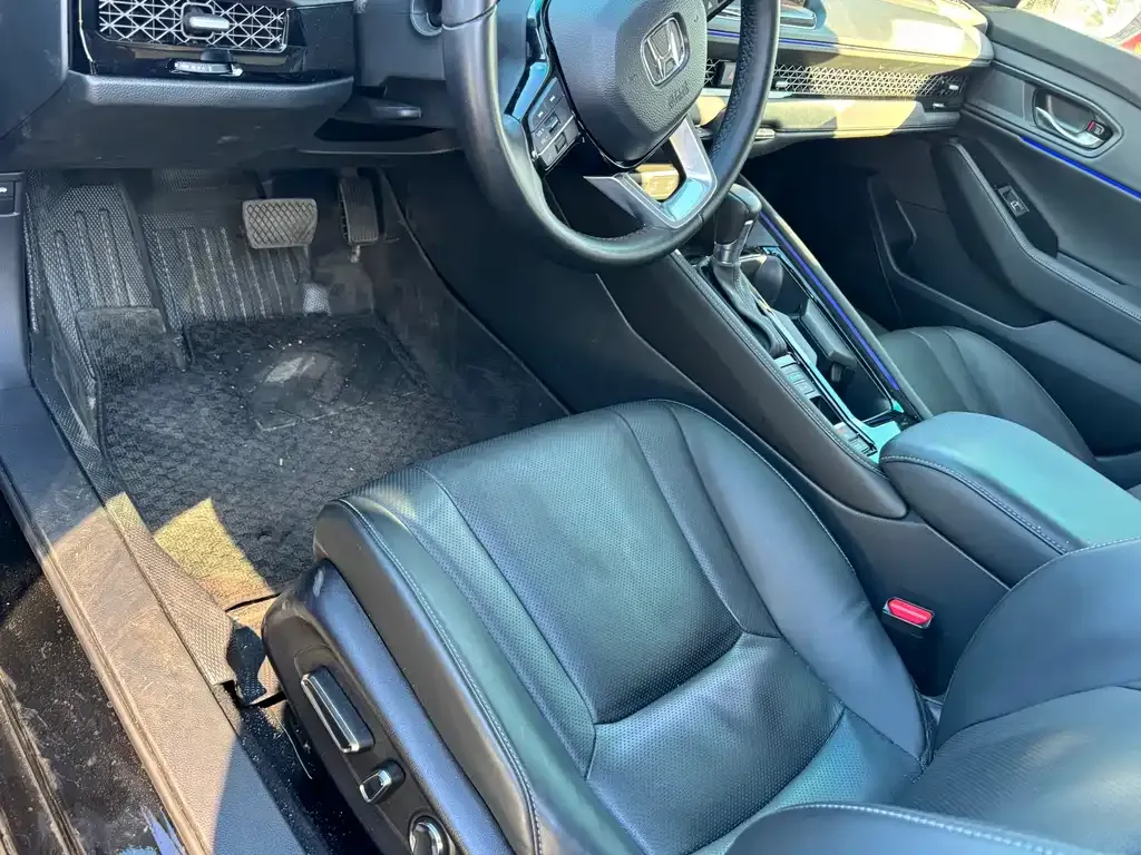 Honda Accord — фото 5