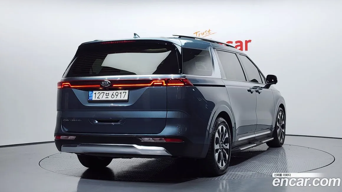 Kia Carnival — фото 2