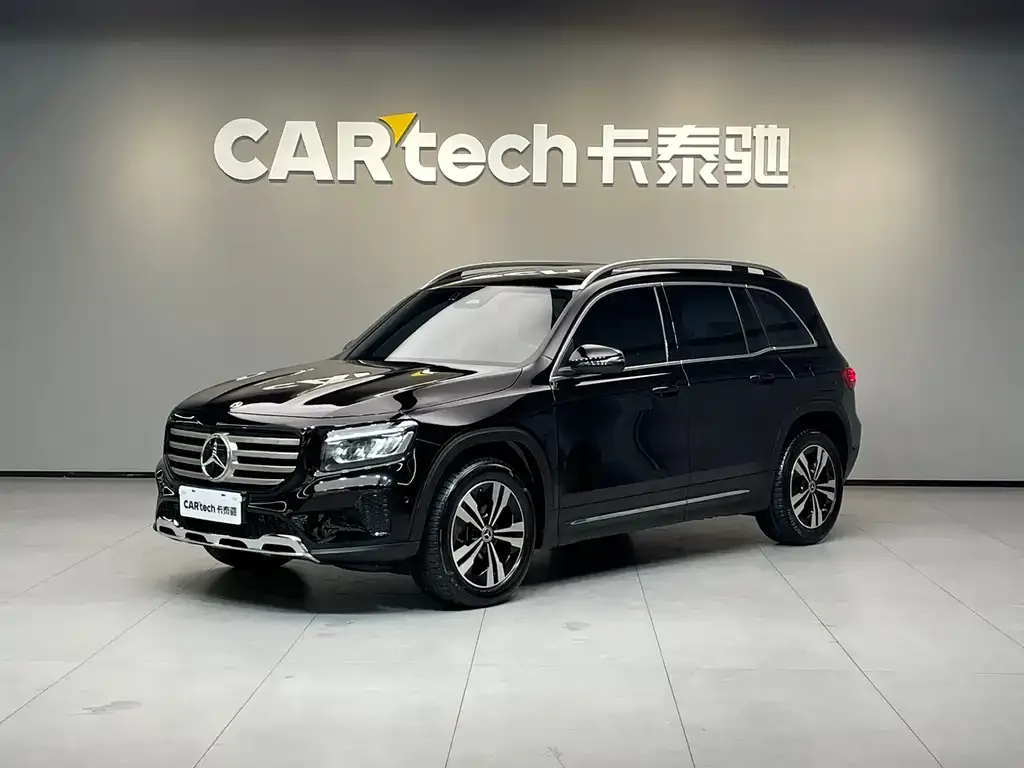 Mercedes-Benz GLB — фото 1