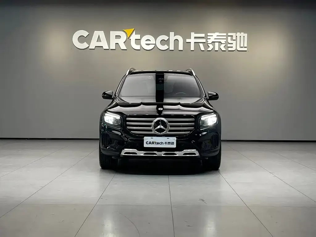 Mercedes-Benz GLB — фото 2