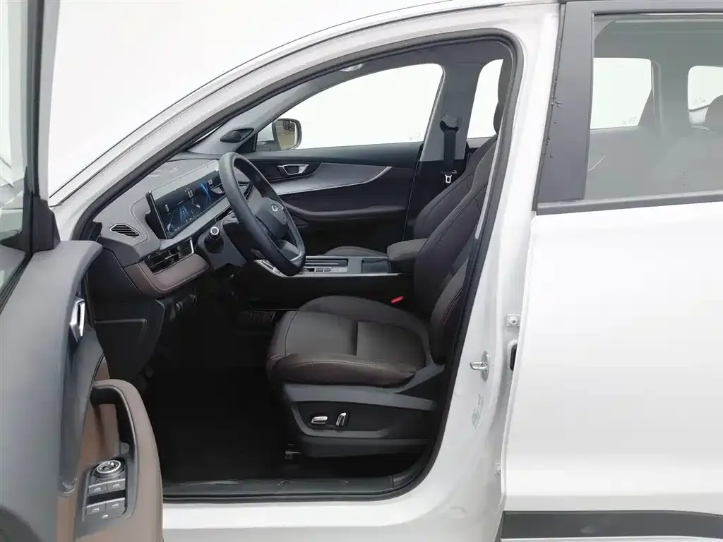 Chery Tiggo 7 — фото 10