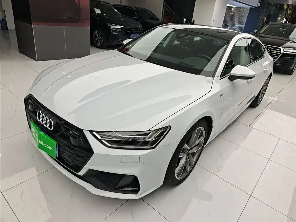 Audi A7 — фото 1