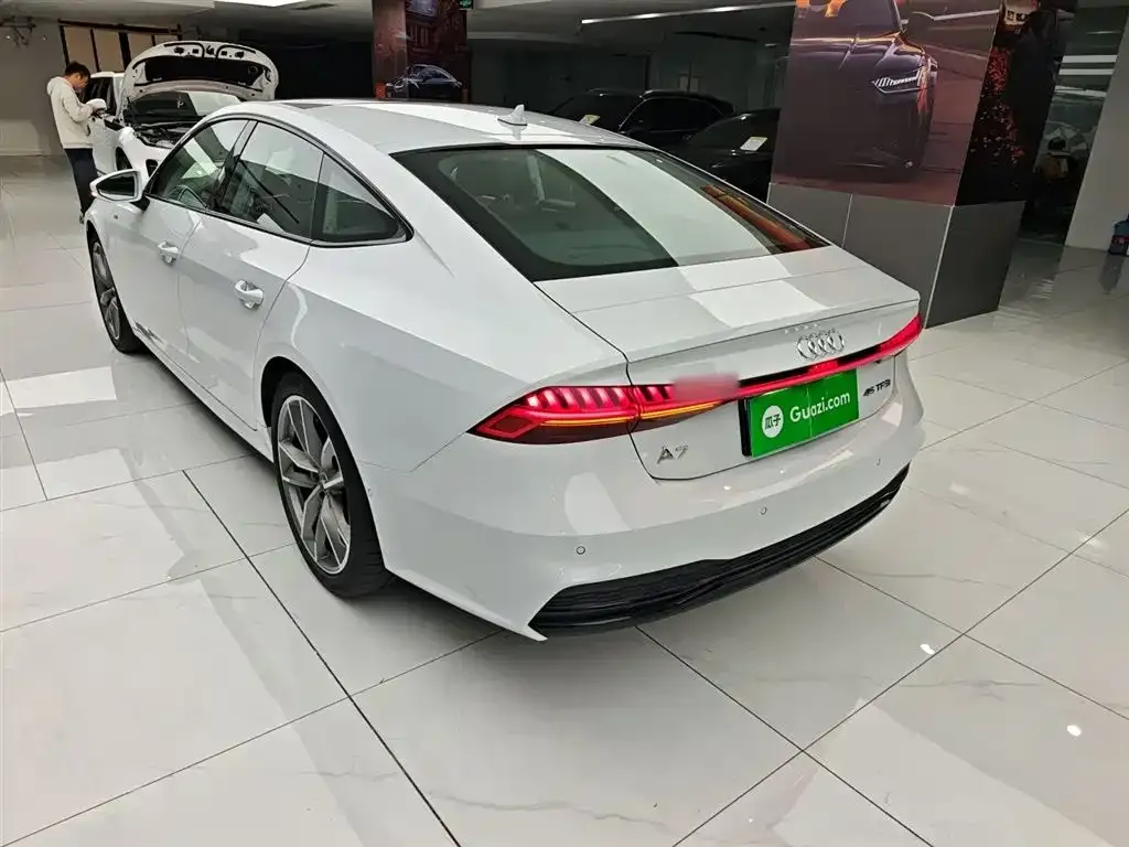 Audi A7 — фото 5