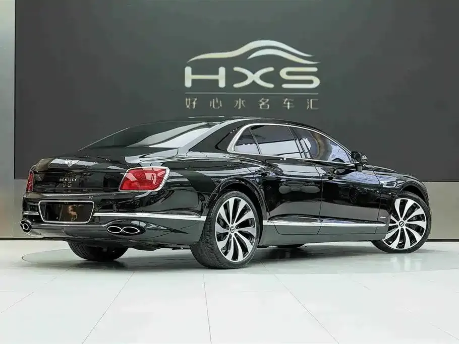 Bentley Flying Spur — фото 4