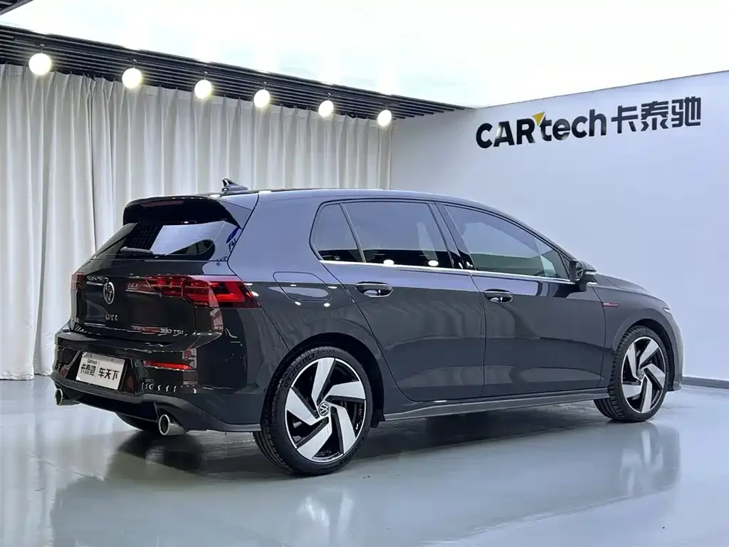 Volkswagen Golf GTI — фото 3