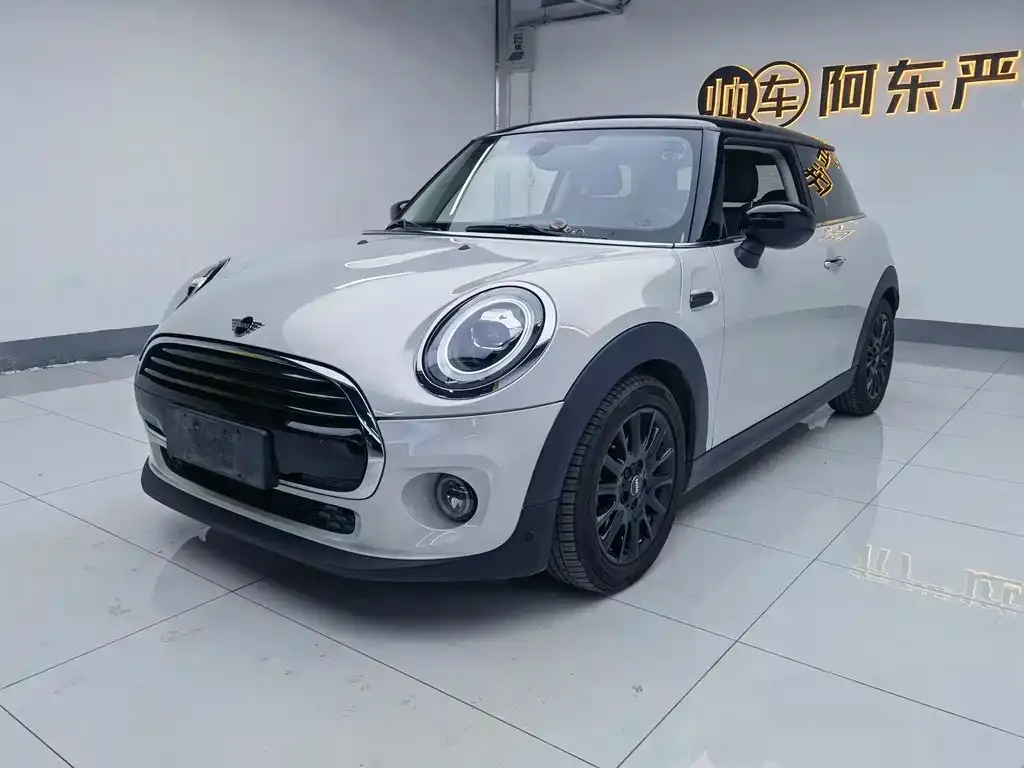 MINI Cooper (3-door) — фото 1