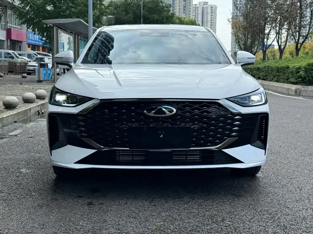 Chery Arrizo 8 PRO — фото 2