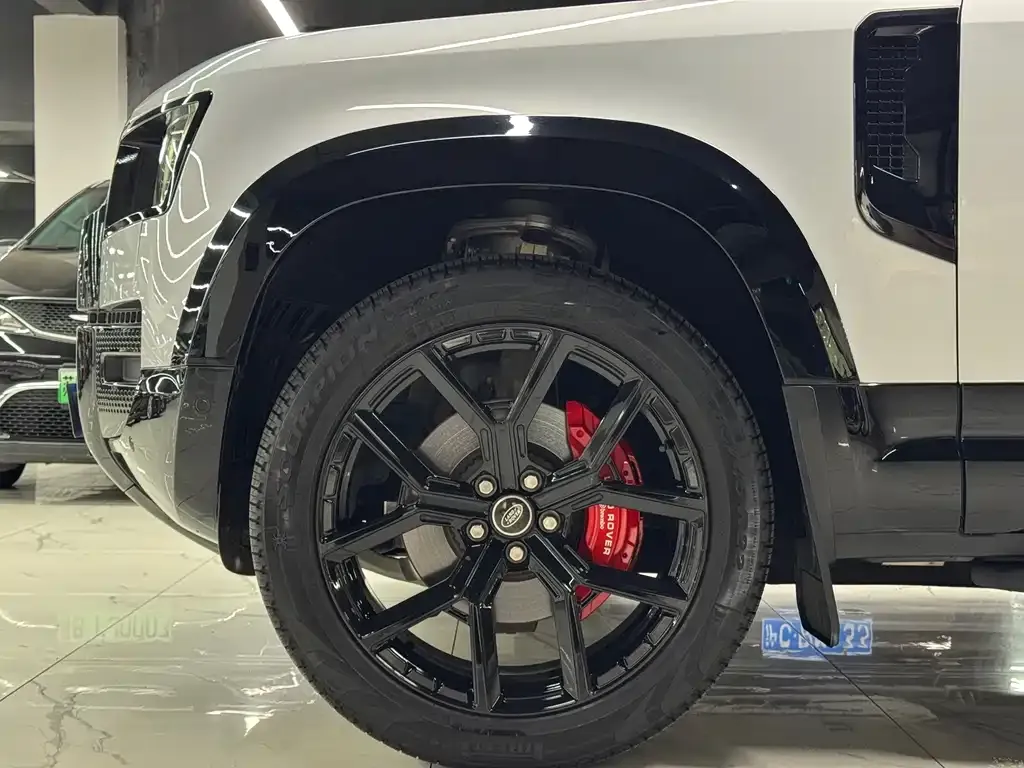 Land Rover Defender — фото 4