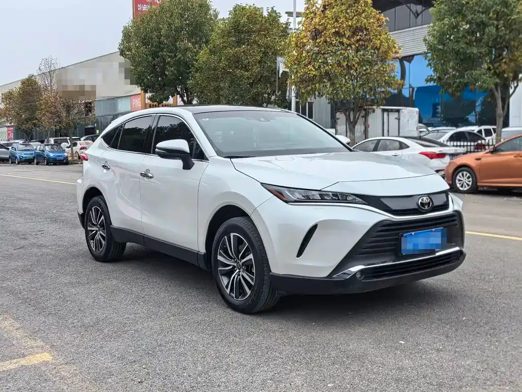 Toyota Harrier — фото 3