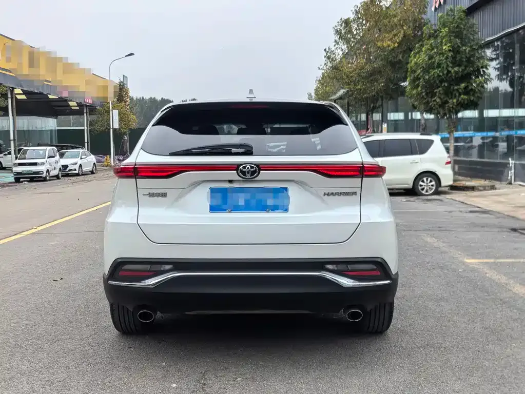 Toyota Harrier — фото 5