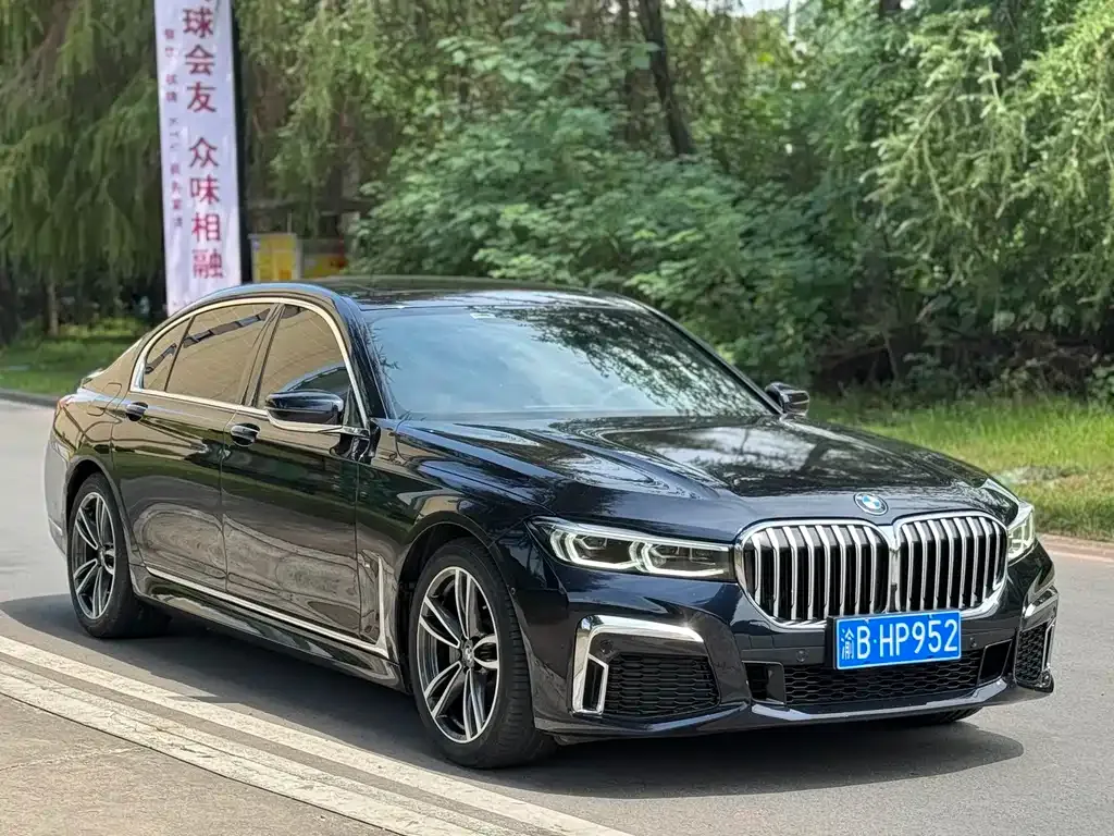BMW 7 Series — фото 2