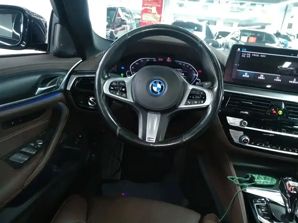 BMW 5 Series New Energy — фото 3