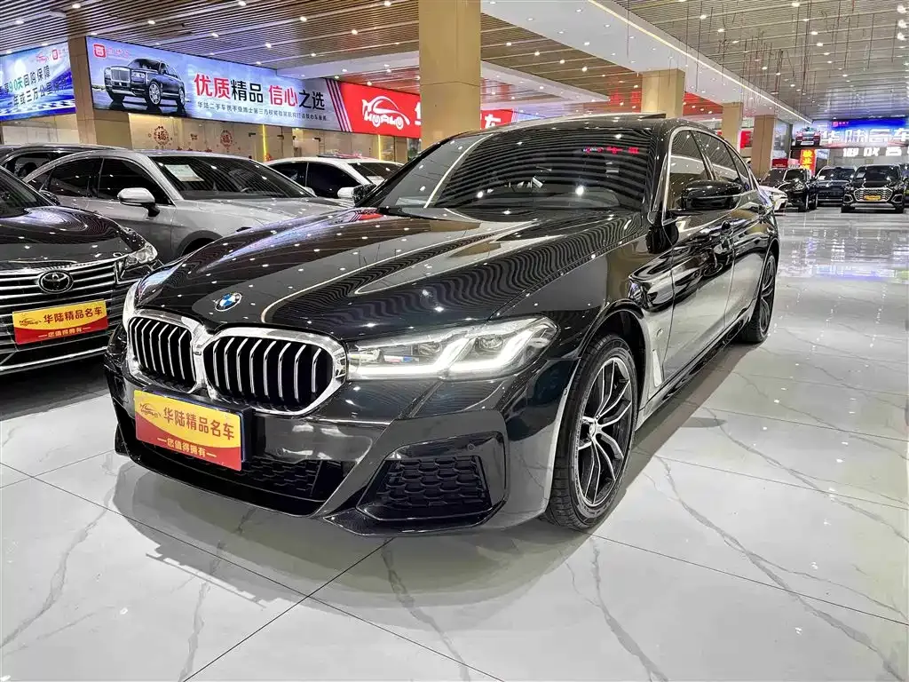 BMW 5 Series — фото 1