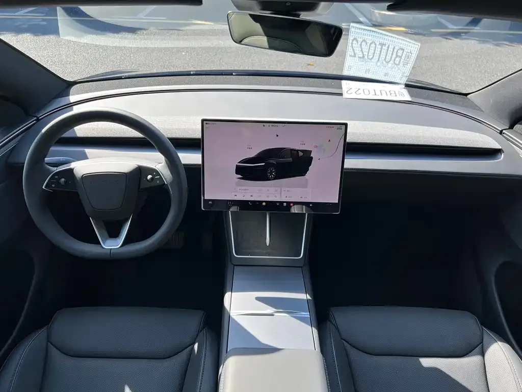 Tesla Model Y L — фото 8