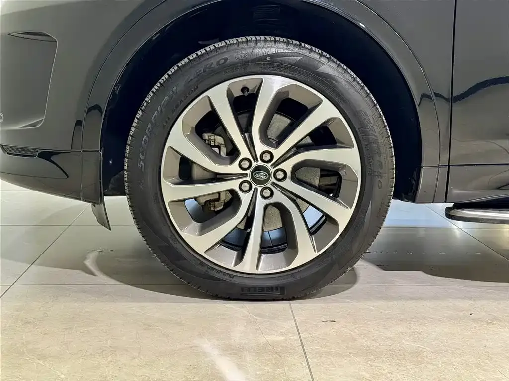 Land Rover Discovery Sport — фото 10