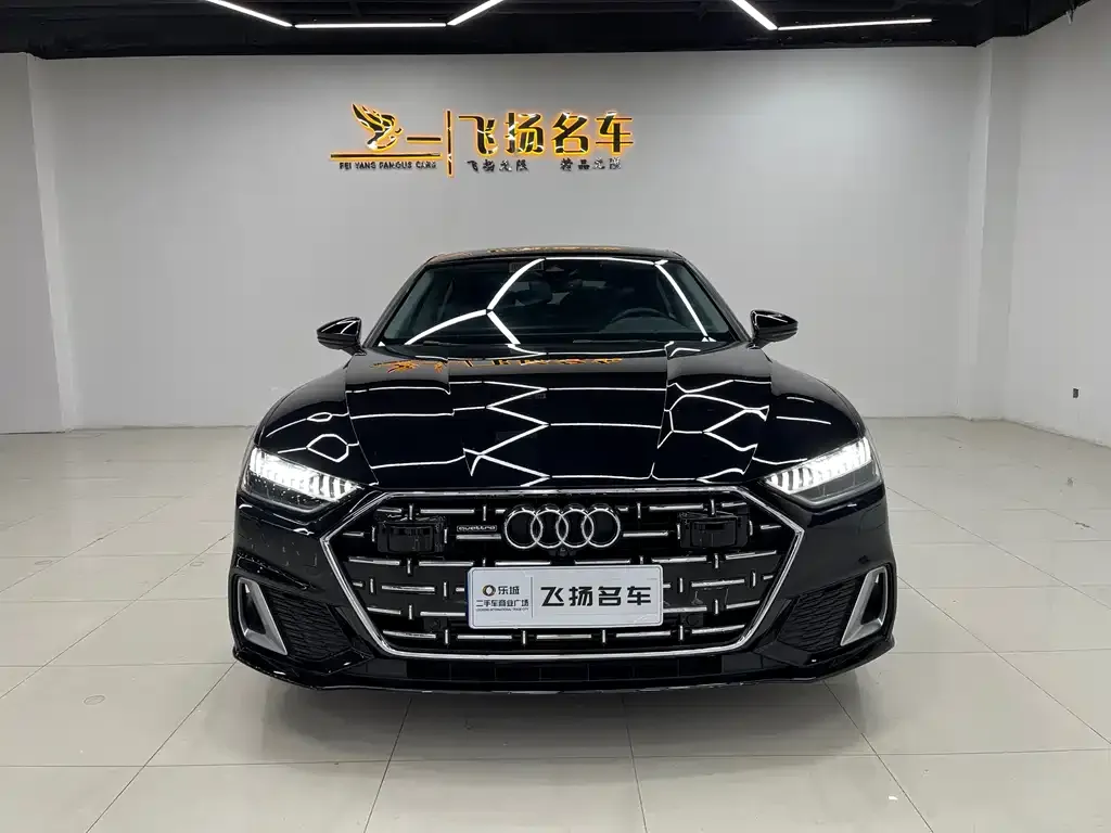 Audi A7L — фото 2