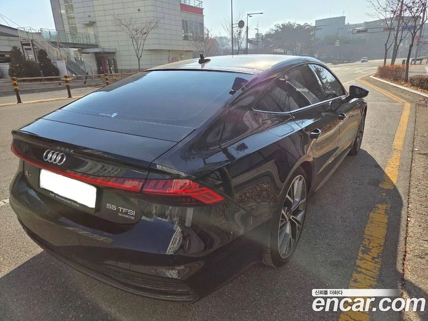 Audi A7 — фото 2