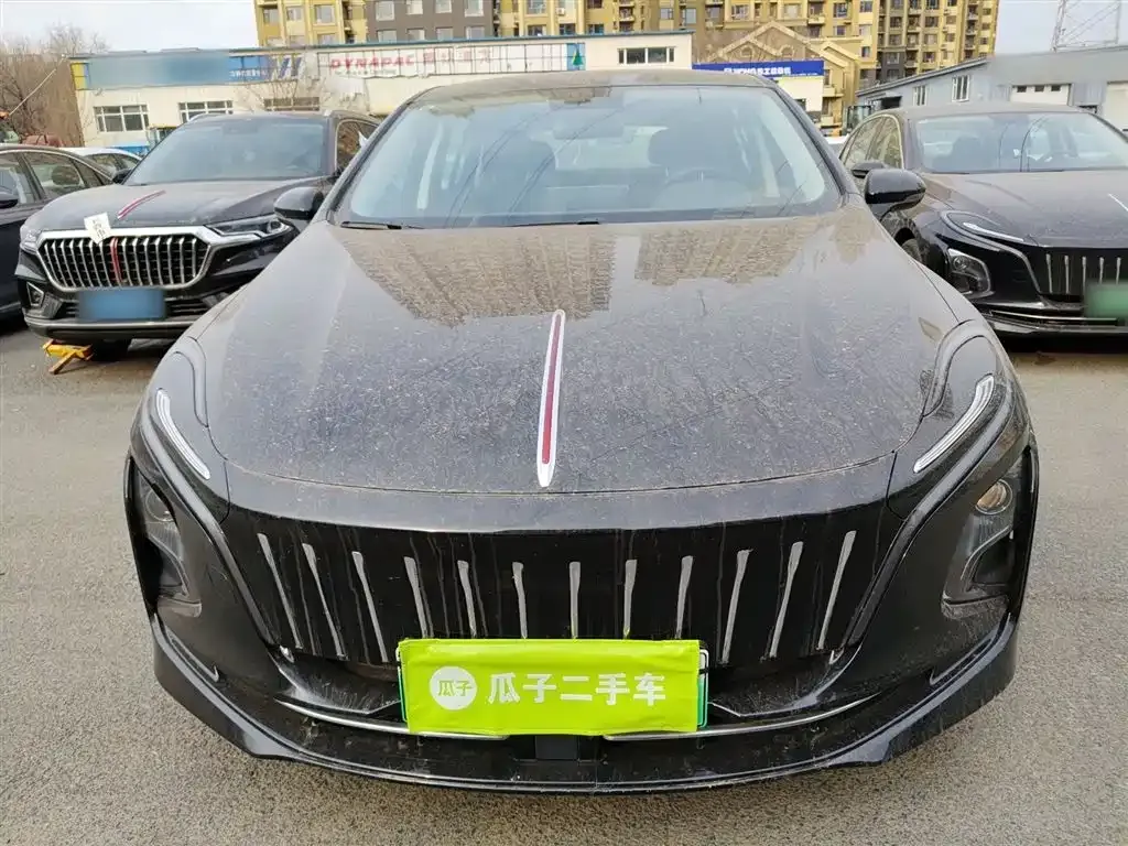 Hongqi E-QM5 — фото 2