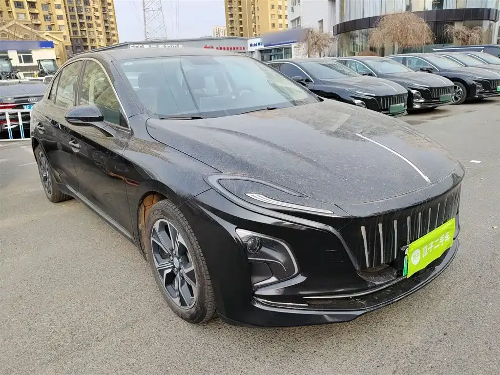 Hongqi E-QM5 — фото 3