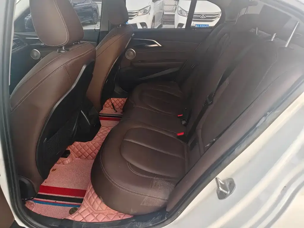 BMW 1 Series — фото 6