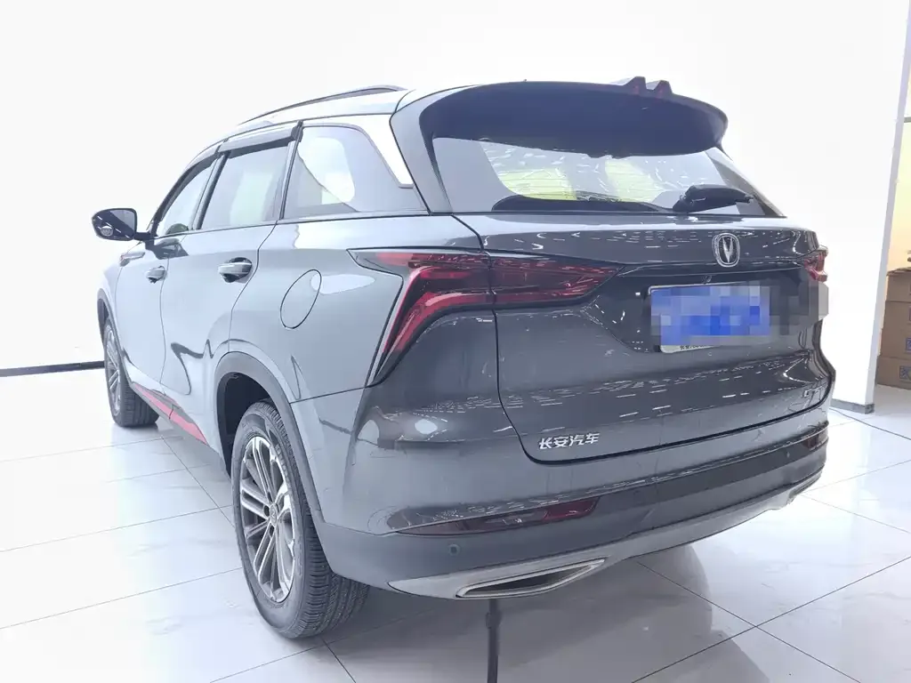 Changan CS75PLUS — фото 9