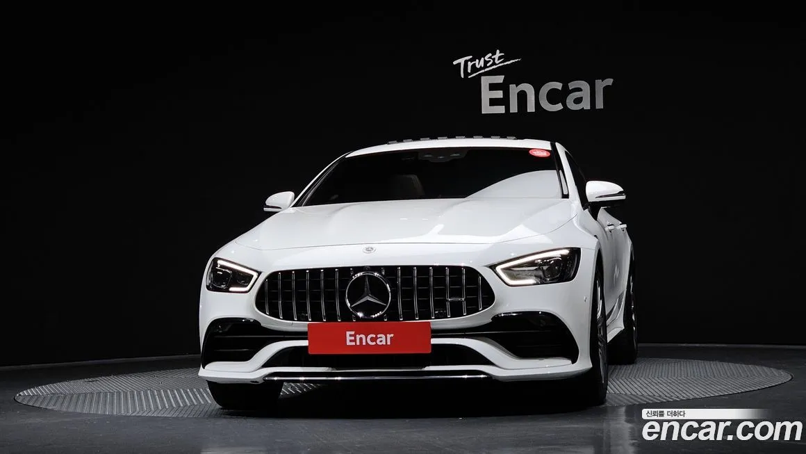 Mercedes-Benz AMG GT — фото 1