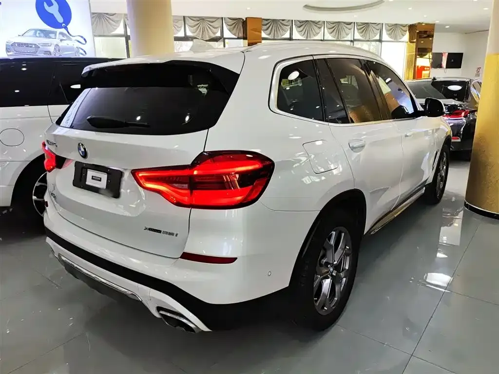 BMW X3 — фото 7