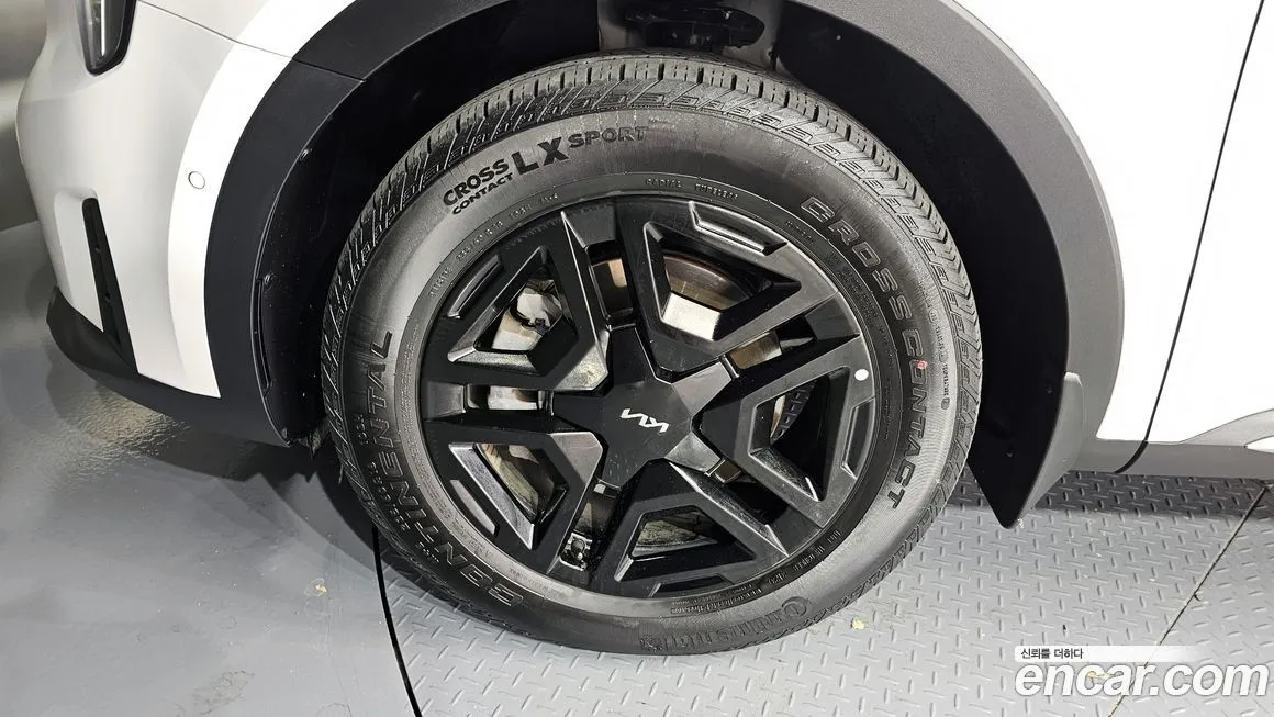 Kia Sorento — фото 5