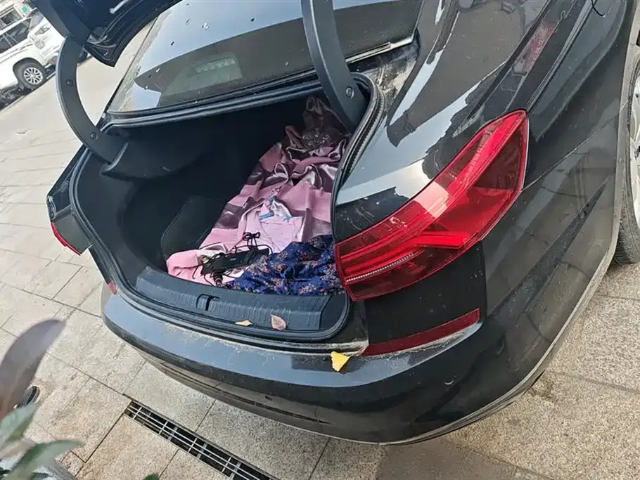 Volkswagen Passat — фото 4