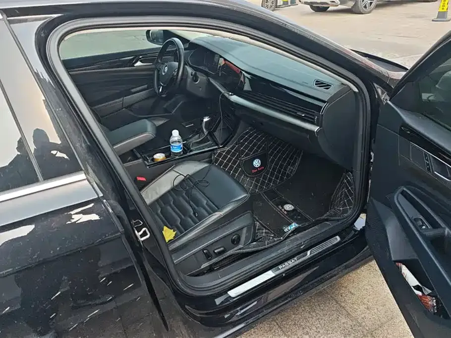 Volkswagen Passat — фото 8