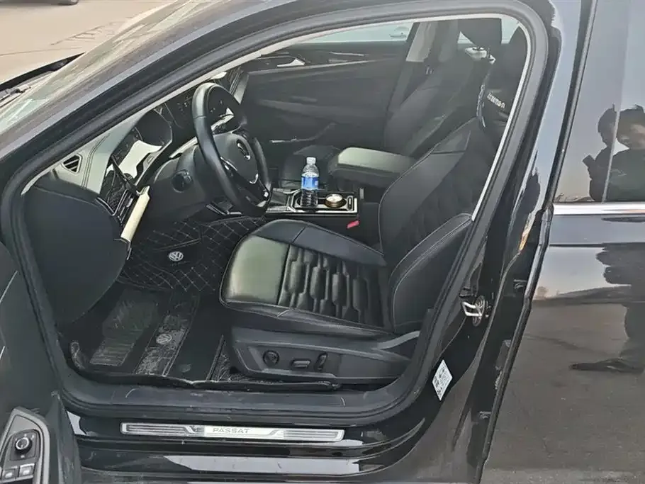 Volkswagen Passat — фото 9